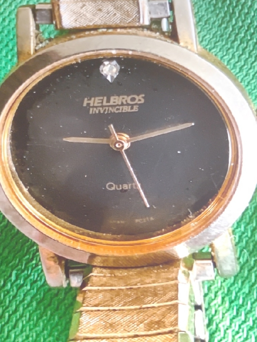 HELBROS LADIES WATCH w/Diamond